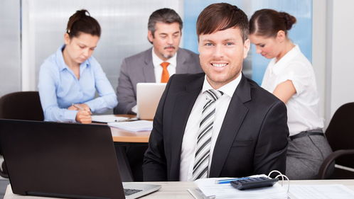 朋友與親戚，誰更值得信賴？——從企業(yè)營銷策劃視角看人際信任
